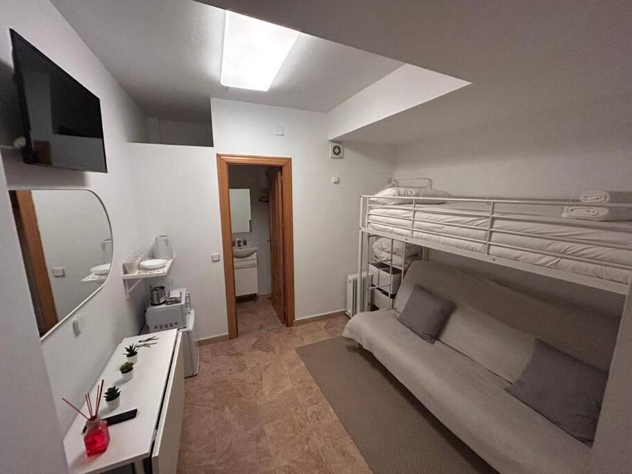 Cute Studio In Gran Via -Si1 Мадрид Екстериор снимка